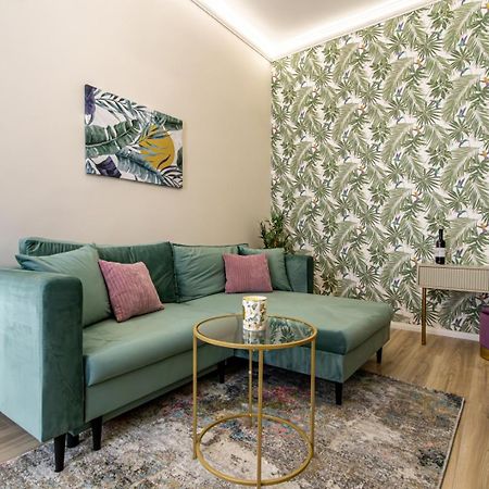 Oasis Apartment On The Broadway With Ac Budapesta Exterior foto