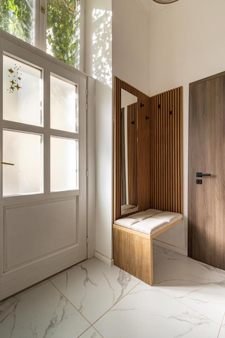 Oasis Apartment On The Broadway With Ac Budapesta Exterior foto