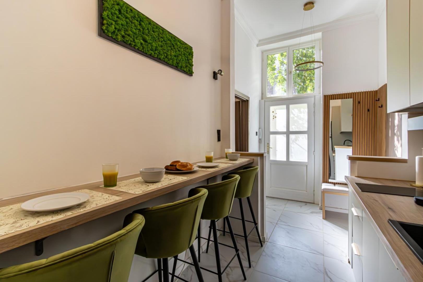 Oasis Apartment On The Broadway With Ac Budapesta Exterior foto
